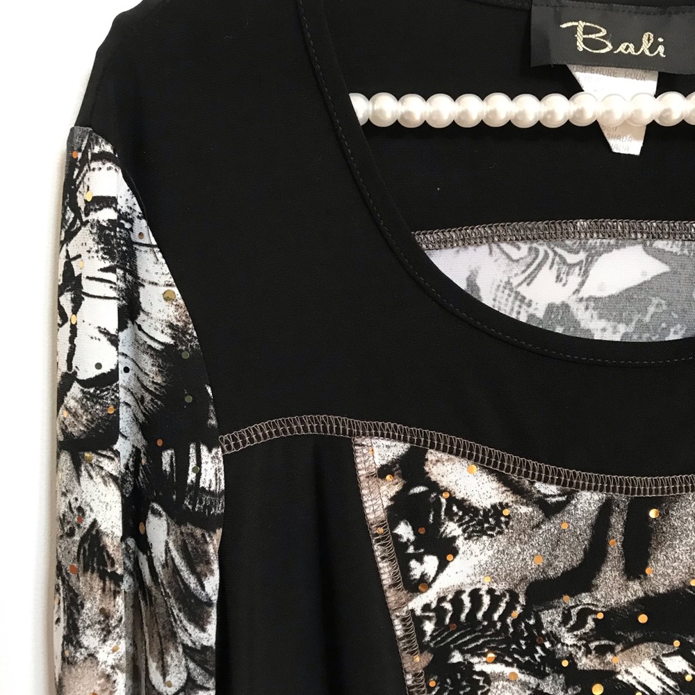 Bali Black & White Animal Print Pullover Top, Size M - Picture 9 of 12